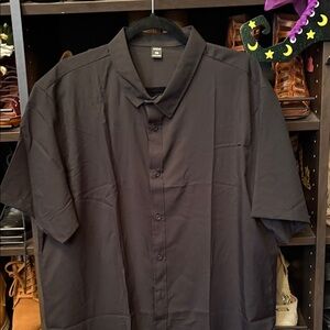 SHEIN Men's Short-Sleeve Button-Down Shirt - Black